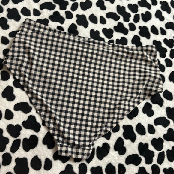 OLD NAVY HIGH WAISTED BIKINI BOTTOMS - Picture 2 of 6